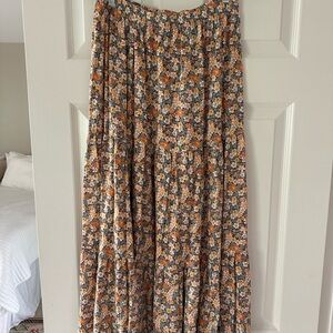 Ditsy Daisy Floral Maxi Skirt
